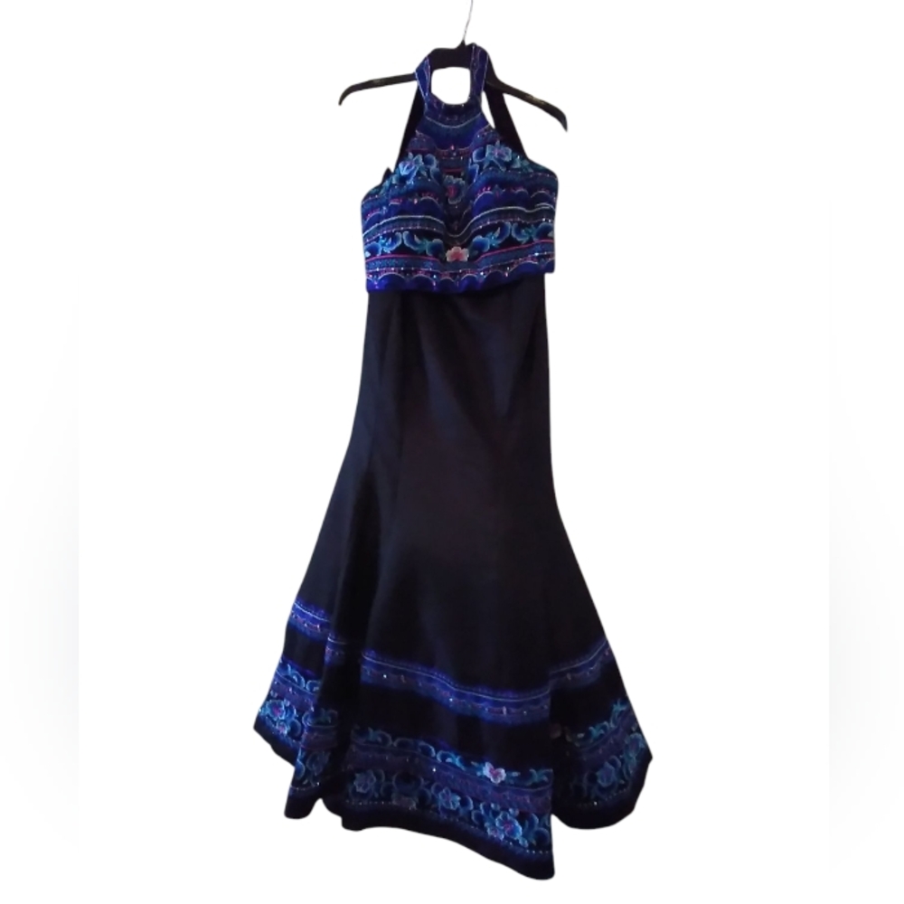 2pc Cabana Type Gown Elegant Black With Colorful Beaded Halter Bra Type Flared - Picture 2 of 13